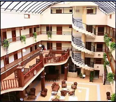 Oz-can Hotel 2*