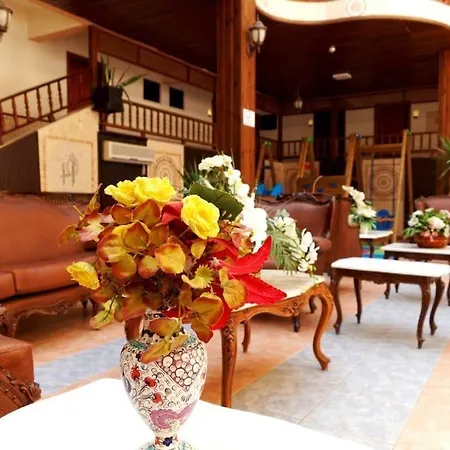 Hotel Oz-can
