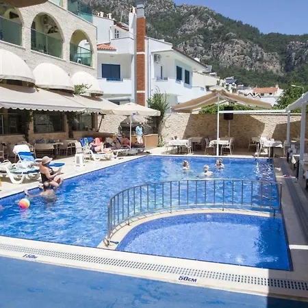 Oz-can Hotel 3*