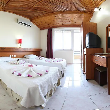 Oz-can Hotel 3*