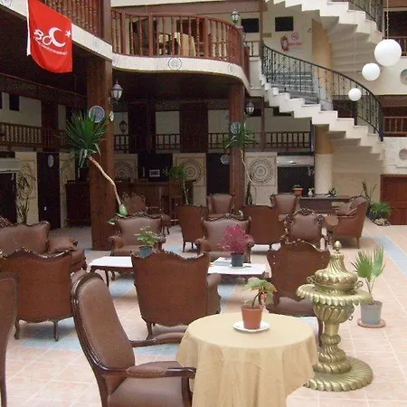 Oz-can Hotel 3*