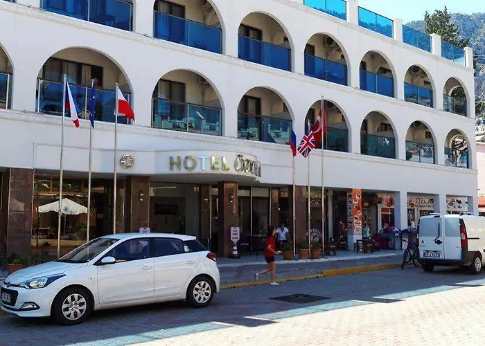 Oz-can 酒店 图兰克