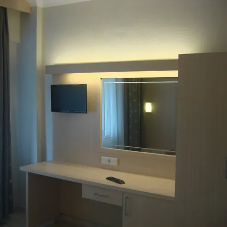 Otel Oz-can 2*
